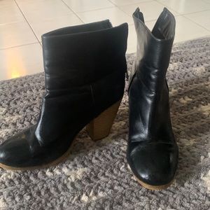 Rue 21 black ankle booties